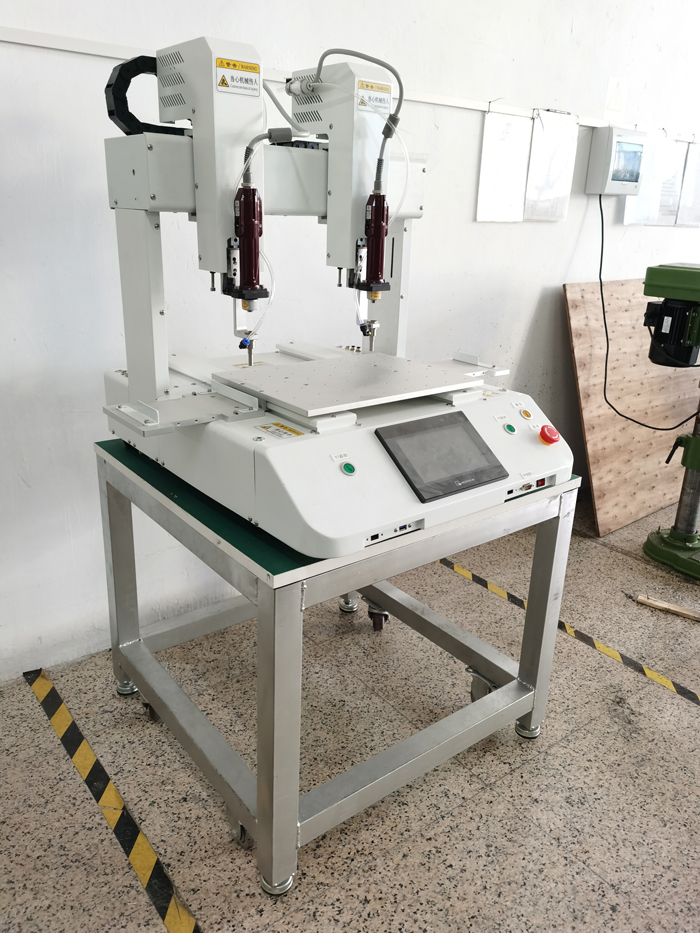 五軸自動螺絲機 五軸自動螺絲機